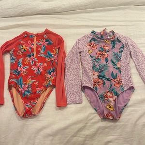 2 girls one-piece swimsuits